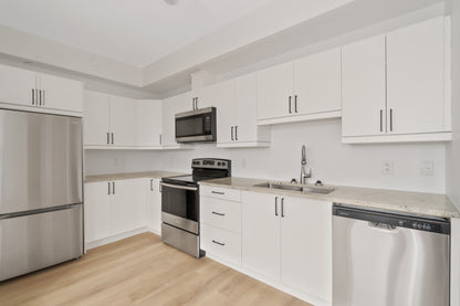 7 Maple [2 Bedroom - Premium]